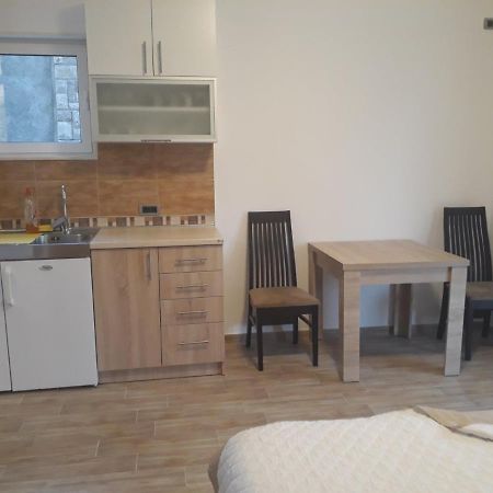 Apartmani Andrea Studio Herceg Novi Ngoại thất bức ảnh
